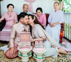 ชุดไทยเจ้าสาว ชุดไทยจักรพรรดิ์ เช่าที่แบมบี้ เวดดิ้ง ห้วยขวาง